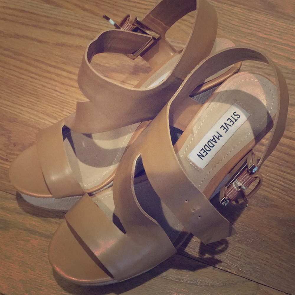 Steve Madden wedges